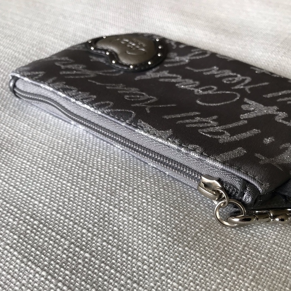 Coach Poppy Script Studded Heart Metallic Wristlet Y2K Collectible - Picture 14 of 15